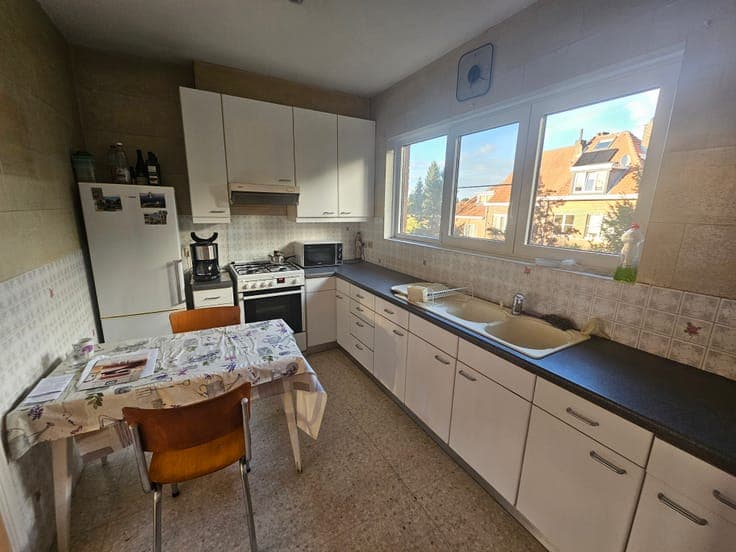 3-bedroom house with garden and garages in Auderghem