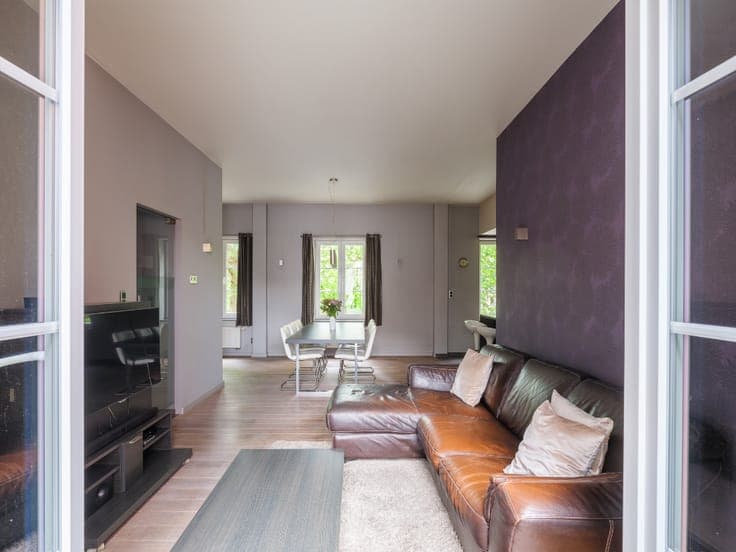 Ruime woning met drie slaapkamers en polyvalente ruimte i...