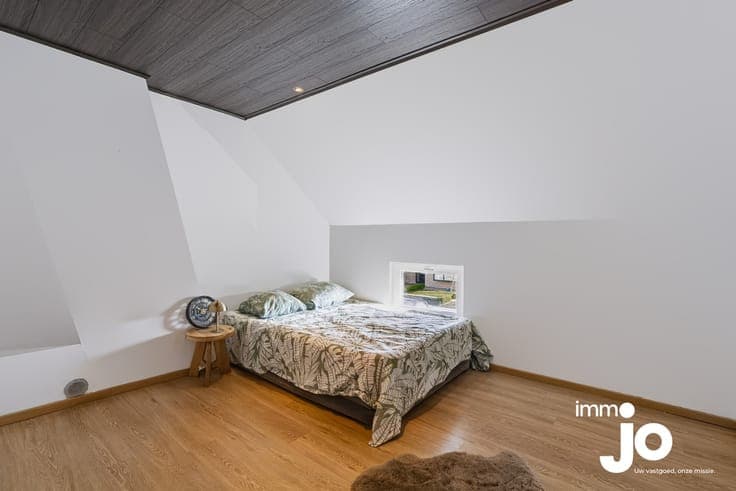 A move-in-ready, light-filled property in Mariakerke-Sten...