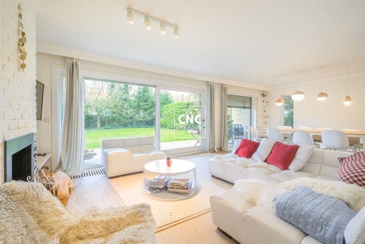 Single villa with south-facing garden in the famous Oosthoek