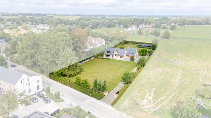 For sale in Meise: stately villa on an exceptional estate