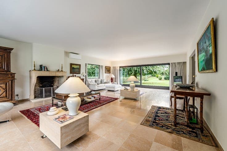 For sale in Meise: stately villa on an exceptional estate