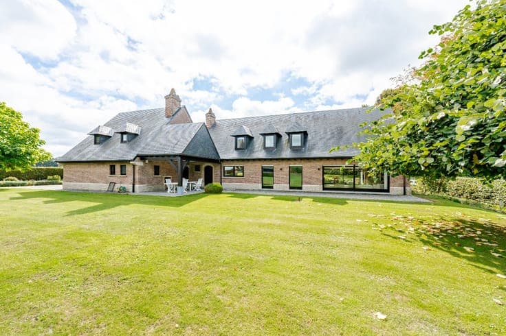 For sale in Meise: stately villa on an exceptional estate