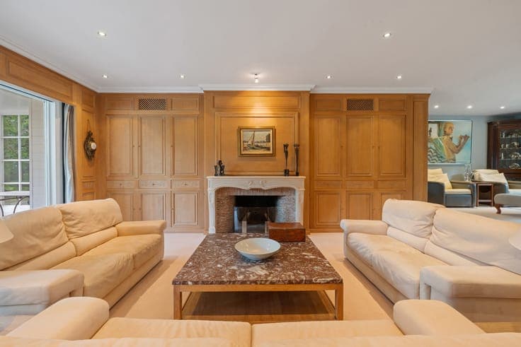 Classic villa with south-facing garden on Boslaan, Het Zoute