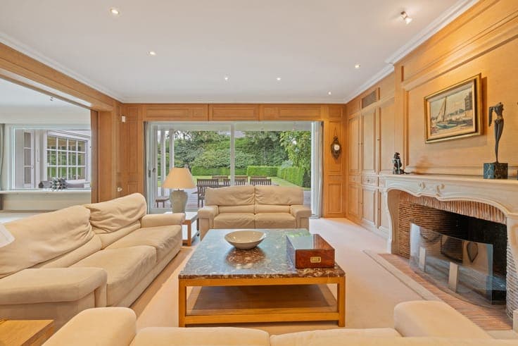 Classic villa with south-facing garden on Boslaan, Het Zoute