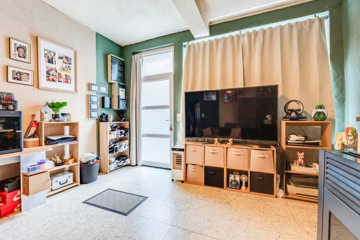 40 / 5 000 3-4 bedroom house to renovate in Andenne
