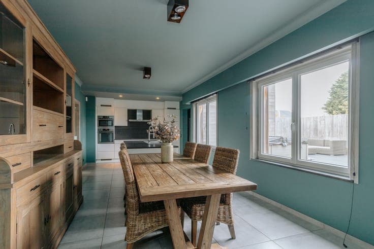 Unieke woning met magazijn in Boom