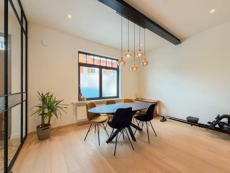 Te koop, Energiezuinige stadswoning met 3 slaapkamers en ...