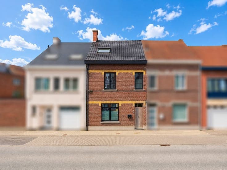 Te koop, Energiezuinige stadswoning met 3 slaapkamers en ...