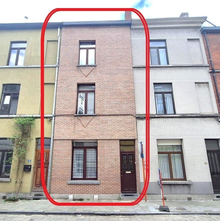 Op te frissen rijwoning