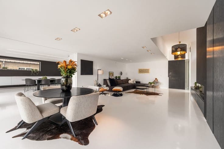 Move-in ready luxury home with pool