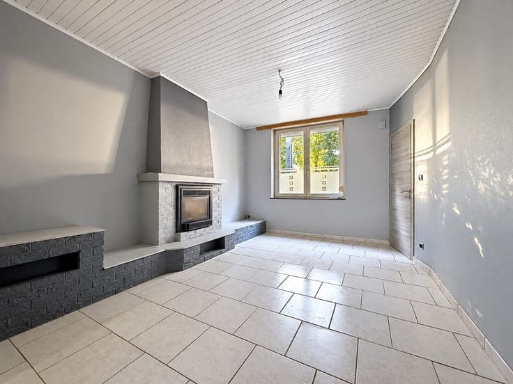 JOLIE MAISON A RAFRAICHIR 2CH - GRENIER AMENAGEABLE - TERRAS