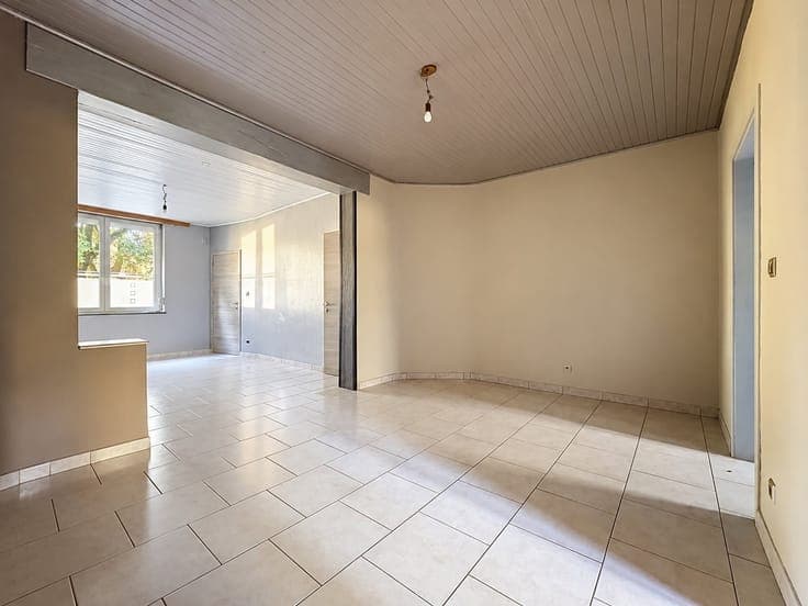 JOLIE MAISON A RAFRAICHIR 2CH - GRENIER AMENAGEABLE - TERRAS