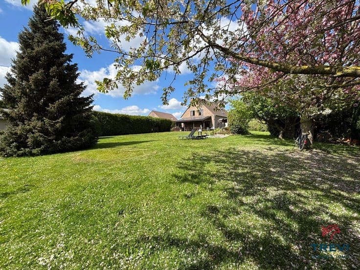 Superbe villa 4 ch avec magnifique jardin