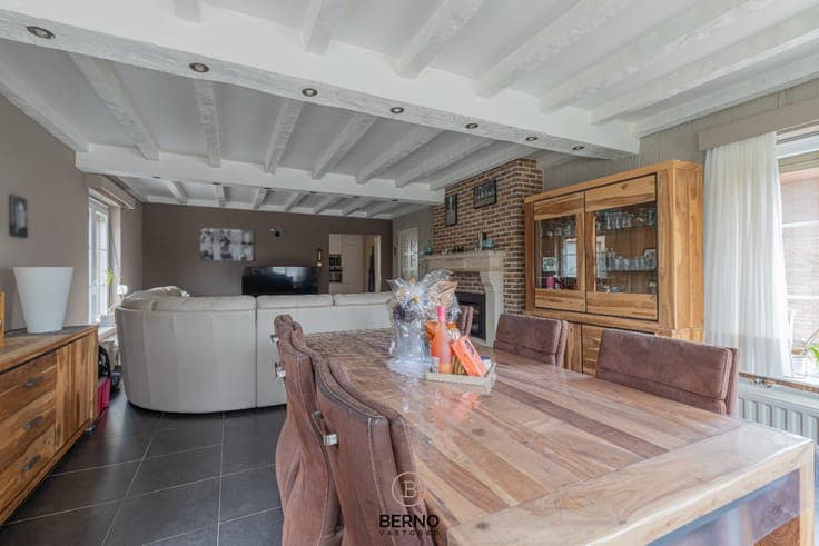 Gezellige laagbouwwoning met tal van mogelijkheden in het...