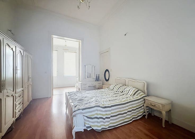 SCHAERBEEK - Investment property 3 units + court. & workshop
