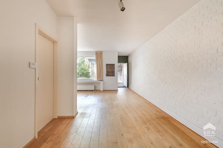 4 bedroom house with garden for sale in Uccle