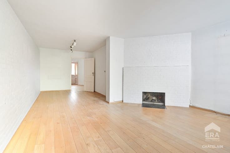4 bedroom house with garden for sale in Uccle