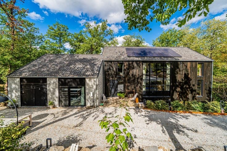 Exceptional villa in Beauraing!