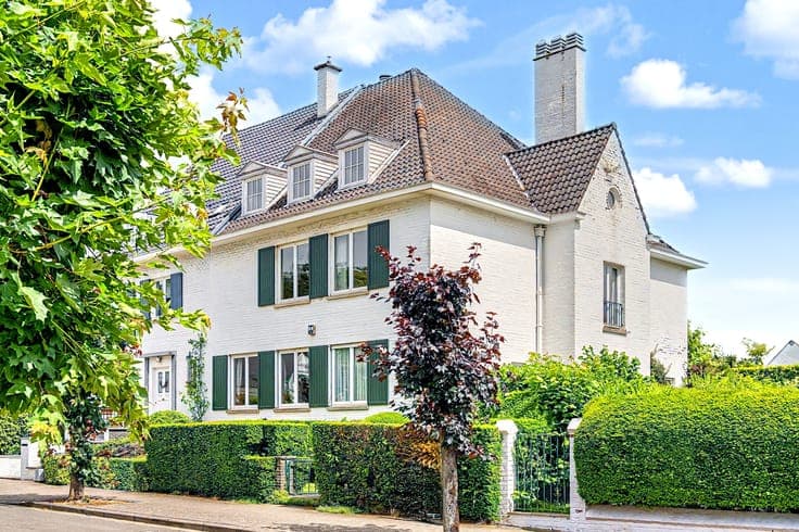 Chant d'Oiseau : bright 3 façades-house, south-east garden
