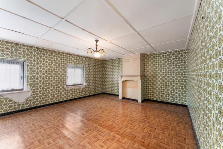 Zeer ruime te renoveren woning in centrum met 5 slpks. & ...