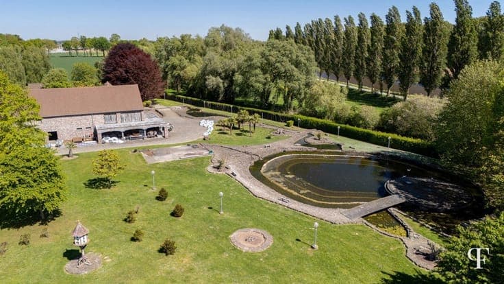 Ensemble immobilier exceptionnel - La Bush