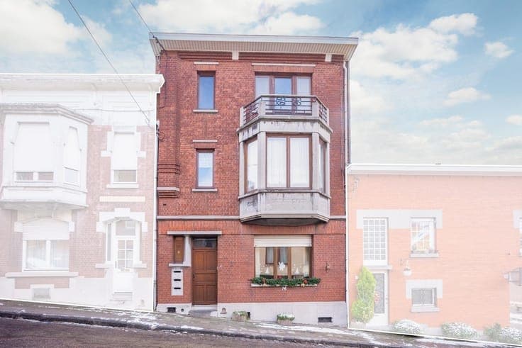 Apartment building