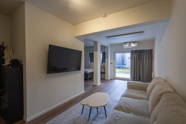 Volledig gerenoveerde opbrengsteigendom met 3 appartement...