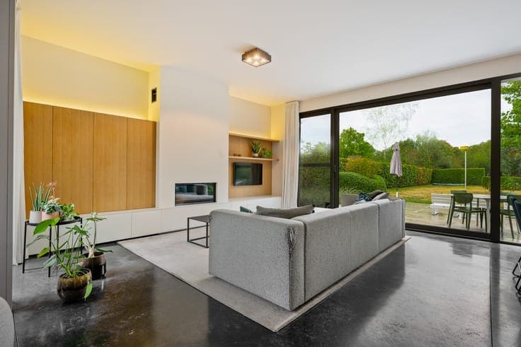 Prachtige instapklare woning met 3 slpkrs op een toploca...