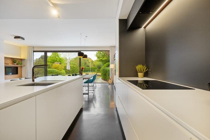 Prachtige instapklare woning met 3 slpkrs op een toploca...