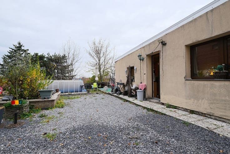 Charming, bright and quiet bungalow