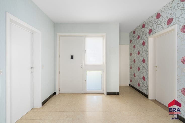 Bungalow with 3 bedrooms, garage and garden in Welle