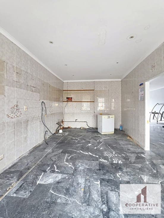 Tour & Taxis – 1 Commercial Unit + 3 Apartments