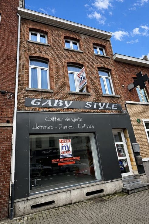 Investment property: Retail unit with garden + Duplex