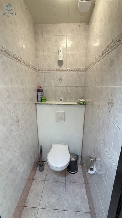 TO REFRESH HOUSE WITH 4 BEDROOMS AND SPACIOUS GARDEN
