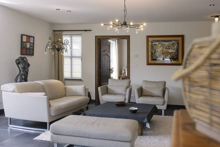 Exceptional villa with practice or office in Koolskamp