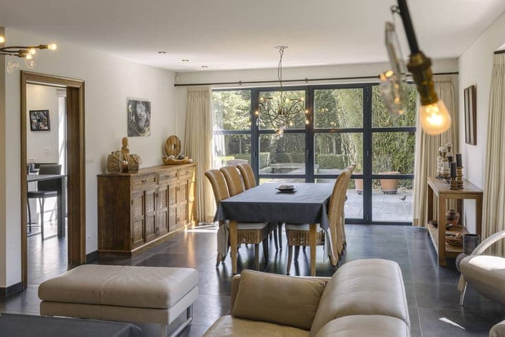 Exceptional villa with practice or office in Koolskamp