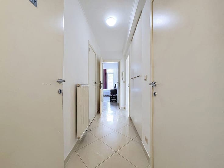 JETTE: investment property - 4 residential units + garage