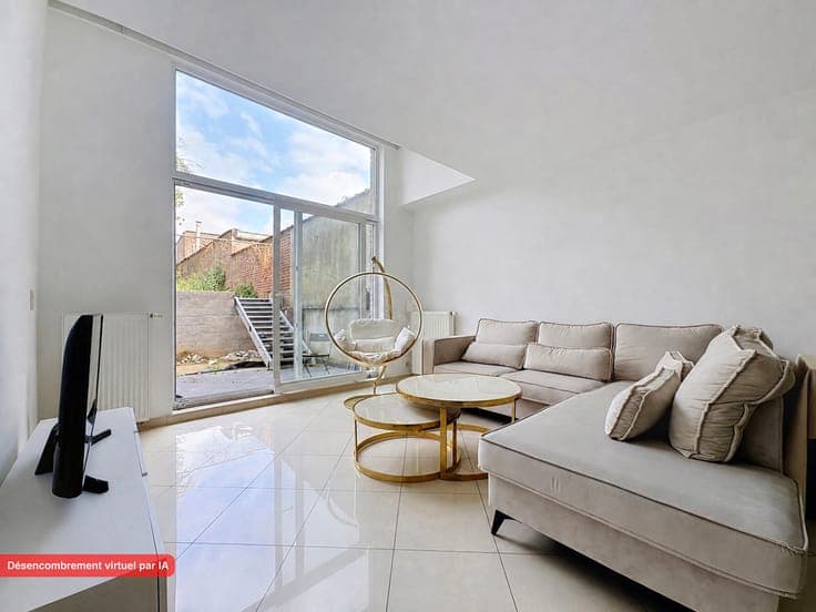 JETTE: investment property - 4 residential units + garage