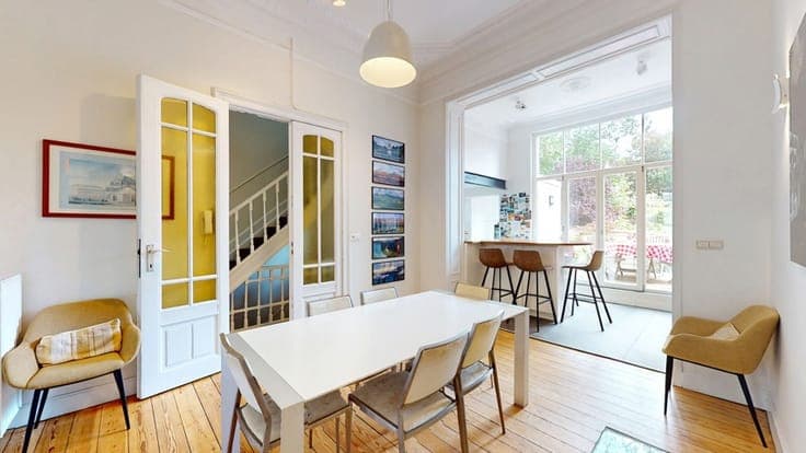 HUART HAMOIR - MAGNIFIQUE IMMEUBLE DE RAPPORT +/- 385M2