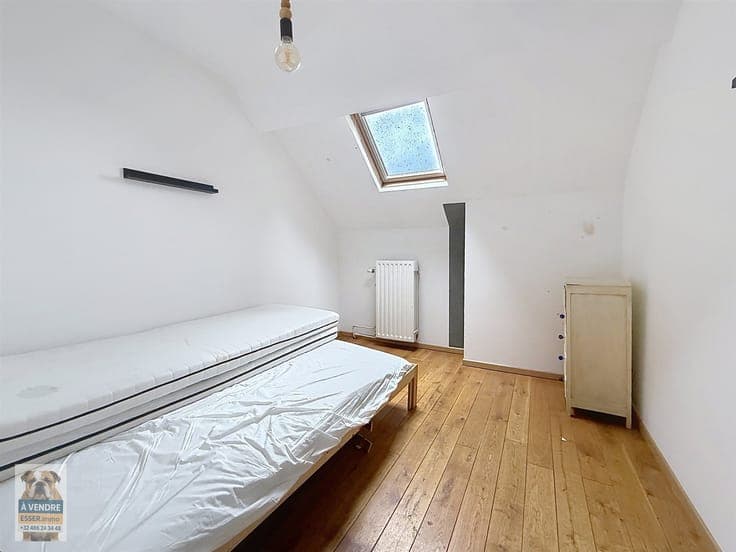 Saint-Gilles – Charming 5-bedroom house with a courtyard