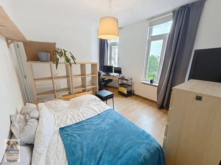 Saint-Gilles – Charming 5-bedroom house with a courtyard