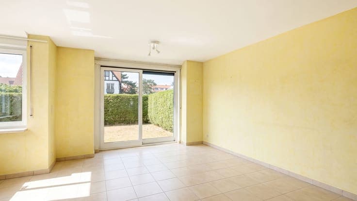 Detached villa located at the border of Het Zoute within wal