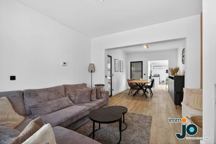 A ready-to-move-in family home with 2 to 3 bedrooms, spac...