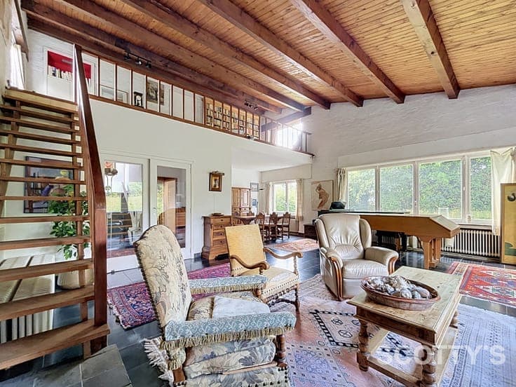 Charming architect-designed house with renovation potential