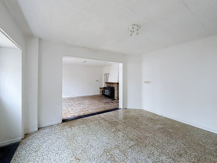 Charming 5-bedroom stone house in the heart of Lavacherie
