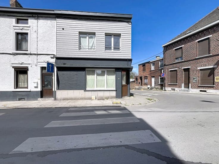 INVEST - Immeuble de logements collectifs rénové.