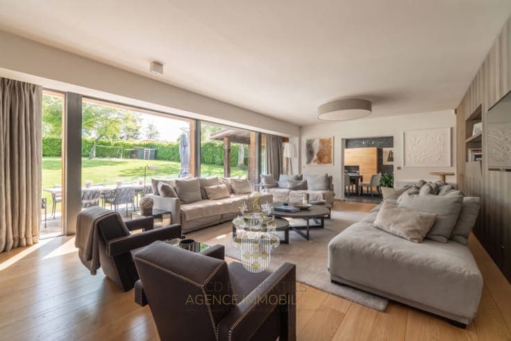 Espinette – Renovated villa with pool and landscaped garden