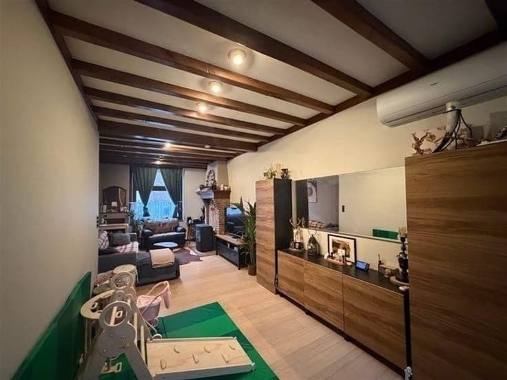 Ruime woning met zonnige tuin!
