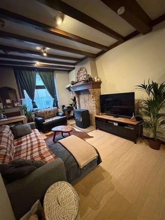 Ruime woning met zonnige tuin!